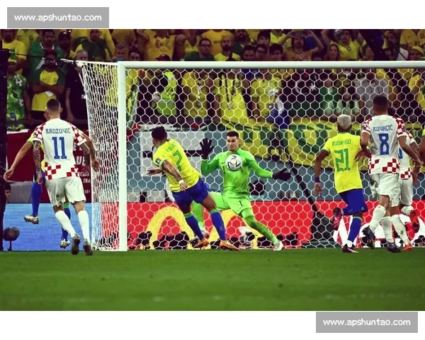 巴西对阵克罗地亚比分揭晓鏖战至最后点球定胜负世界杯四强之夜惊心动魄